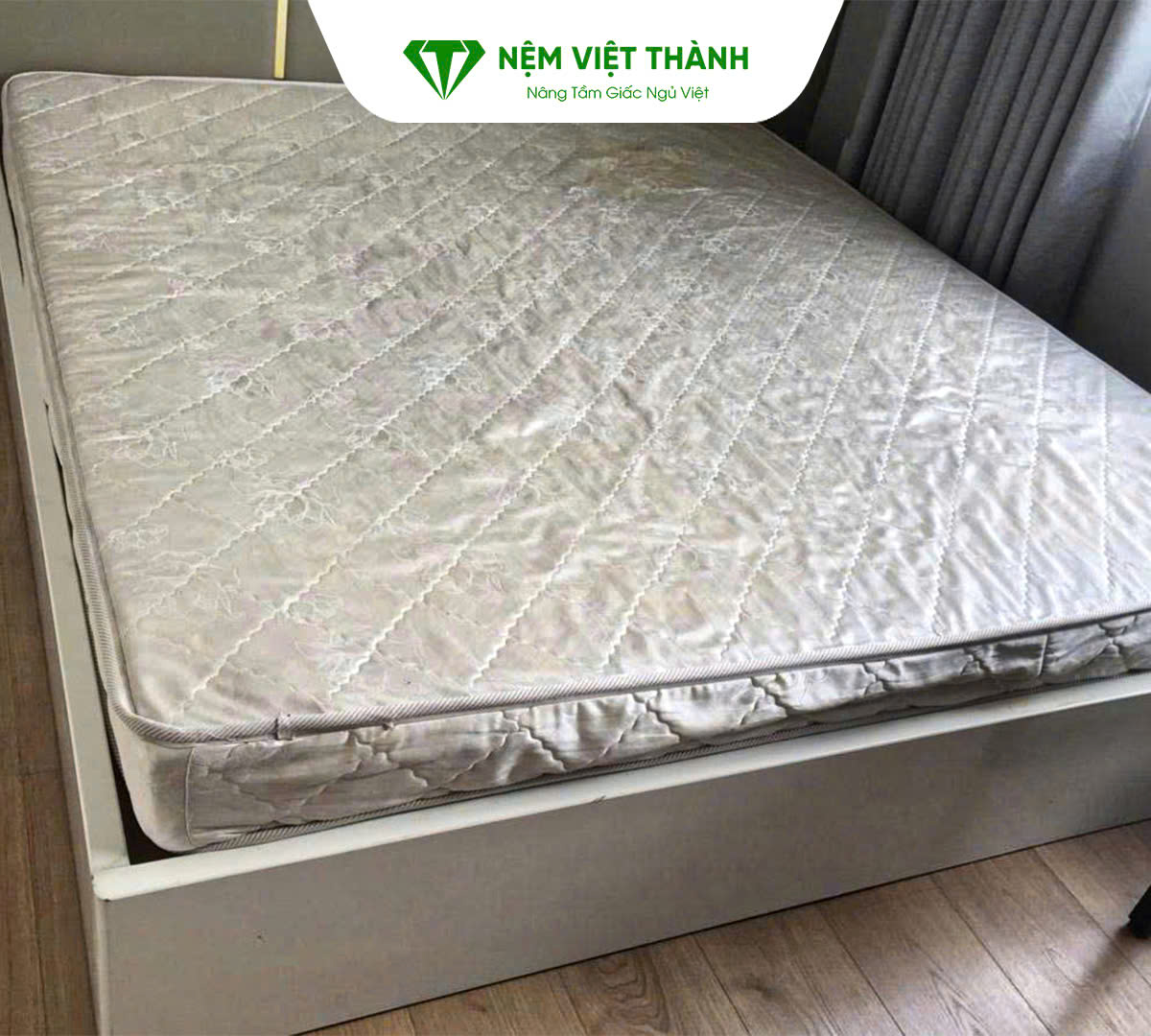 Cách vệ sinh nệm foam với những vết bẩn cứng đầu