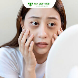 Ngủ sớm có hết thâm mắt không? Ngủ sớm có hết thâm mắt không?