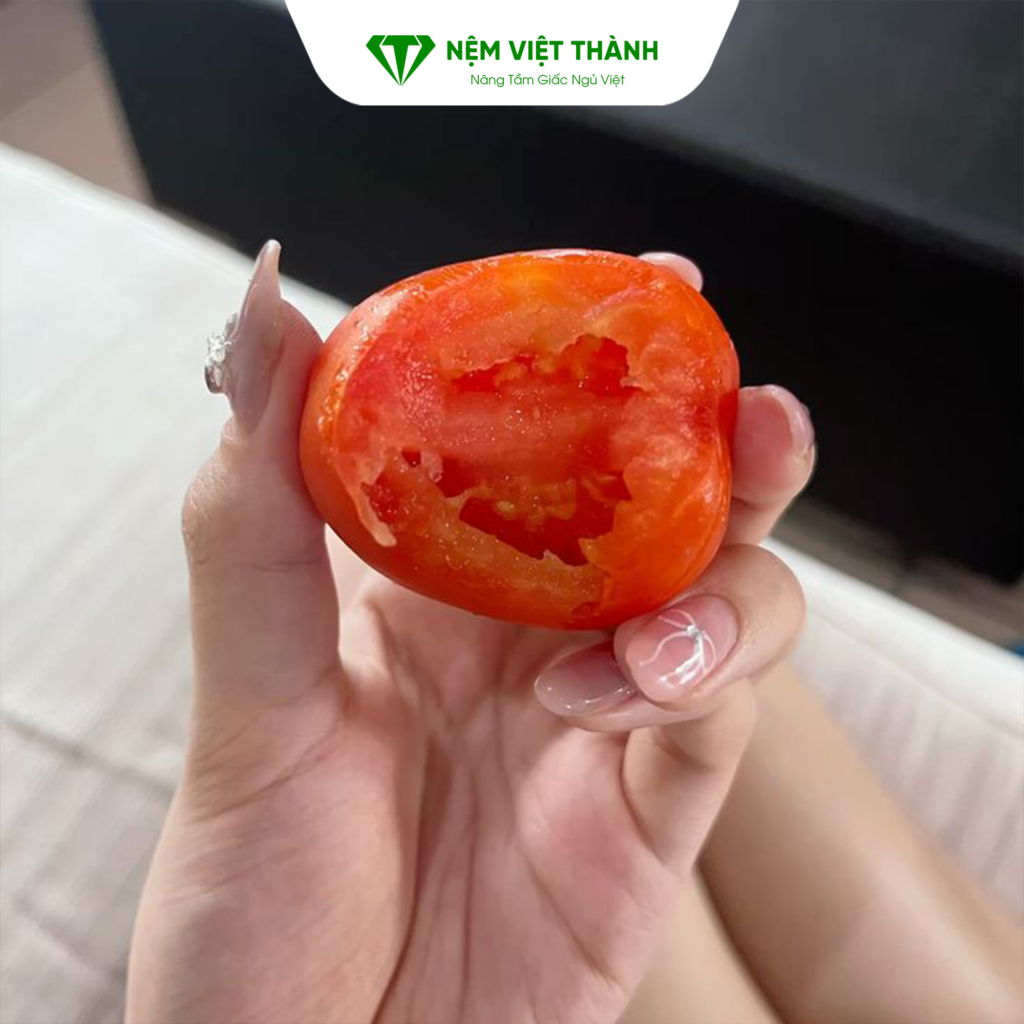 Ăn cà chua sống trước khi đi ngủ có tốt không?