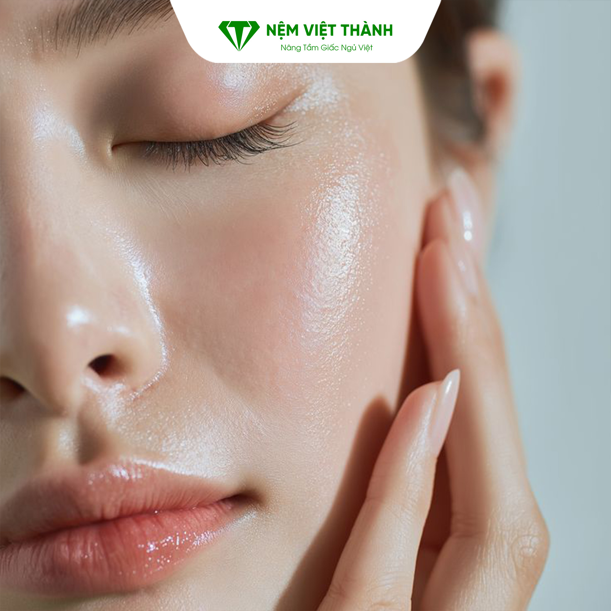 Ăn cà chua sống trước khi đi ngủ hỗ trợ làm trắng làn da