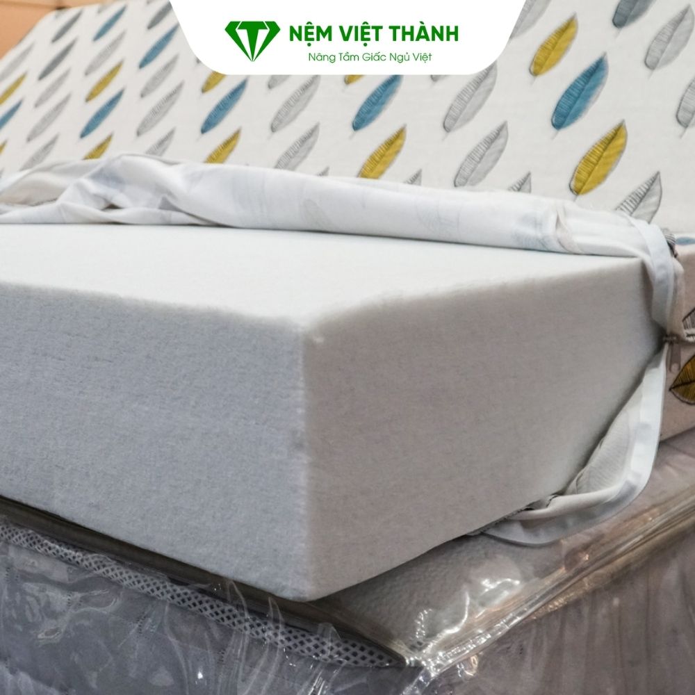 Tháo vỏ đệm bông ép để vệ sinh và làm sạch