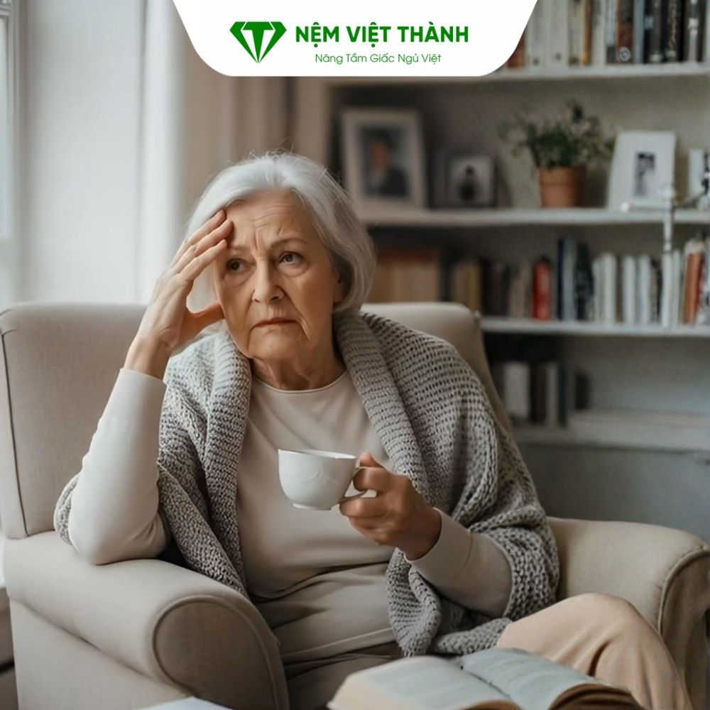 Bệnh mất ngủ ở người già nguyên nhân thay đổi sinh lý ở tuổi già