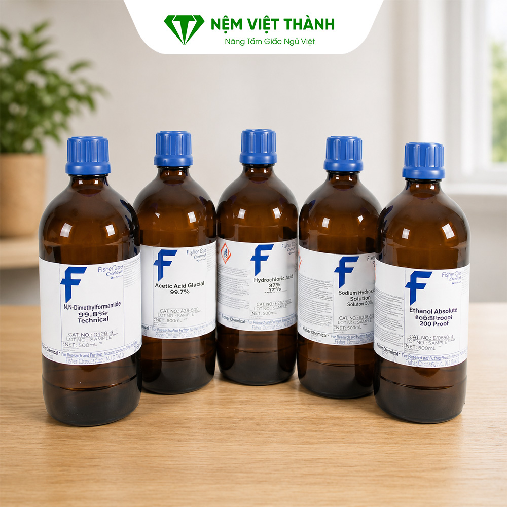 Sử dụng dung dịch amoniac để tẩy vết ố vàng lâu ngày trên nệm