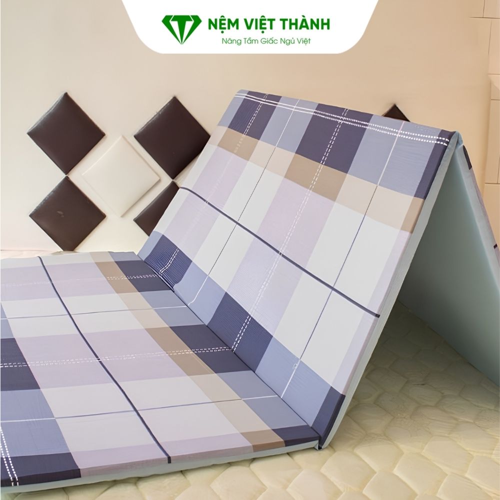 Giá thành trên thị trường của nệm PE và nệm bông ép