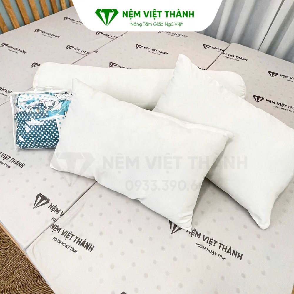 Lớp nền thường được làm từ foam mật độ cao