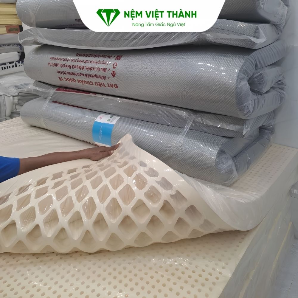 Hoàn thiện và đóng gói sản phẩm trước khi đến tay người dùng Hoàn thiện và đóng gói sản phẩm trước khi đến tay người dùng
